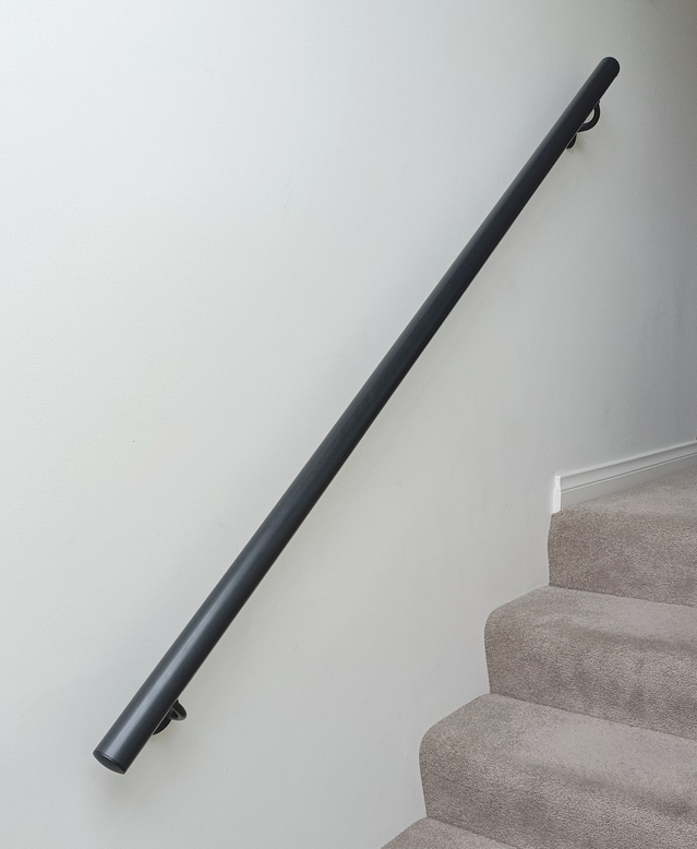 Indoor rail flaxpod